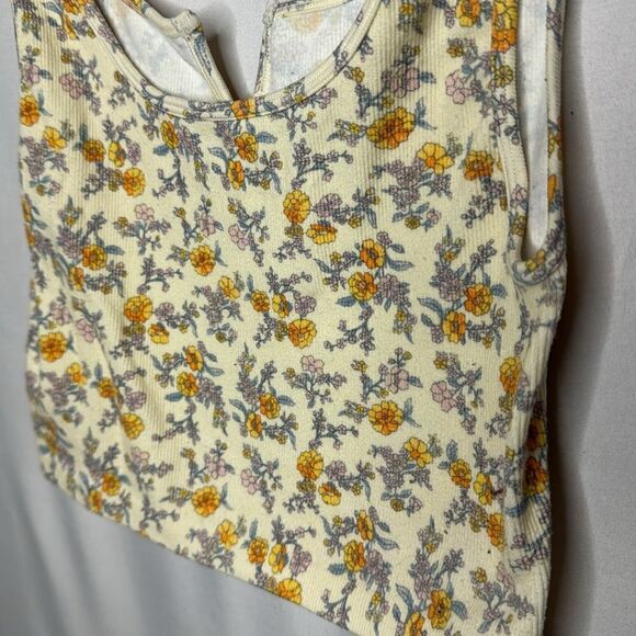 Aeropostale Seriously Soft Seamless Cropped Flowered Top. Size Small. - Picture 4 of 5